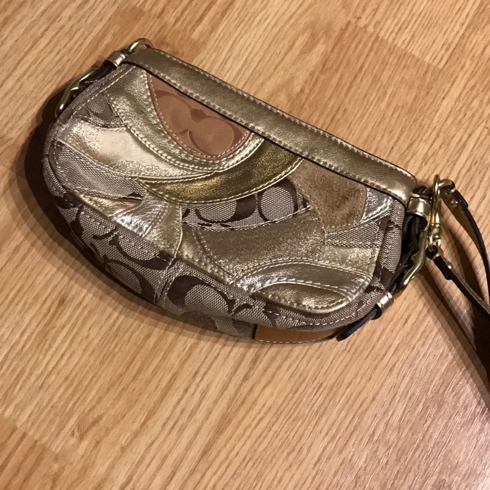 Coach Purse - Picture 5 of 8